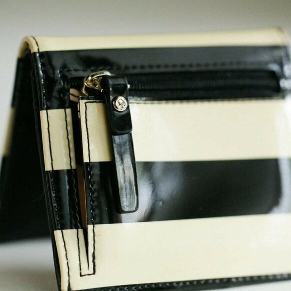 Kate Spade Classic Ivory Black Patent Wallet - Picture 5 of 9